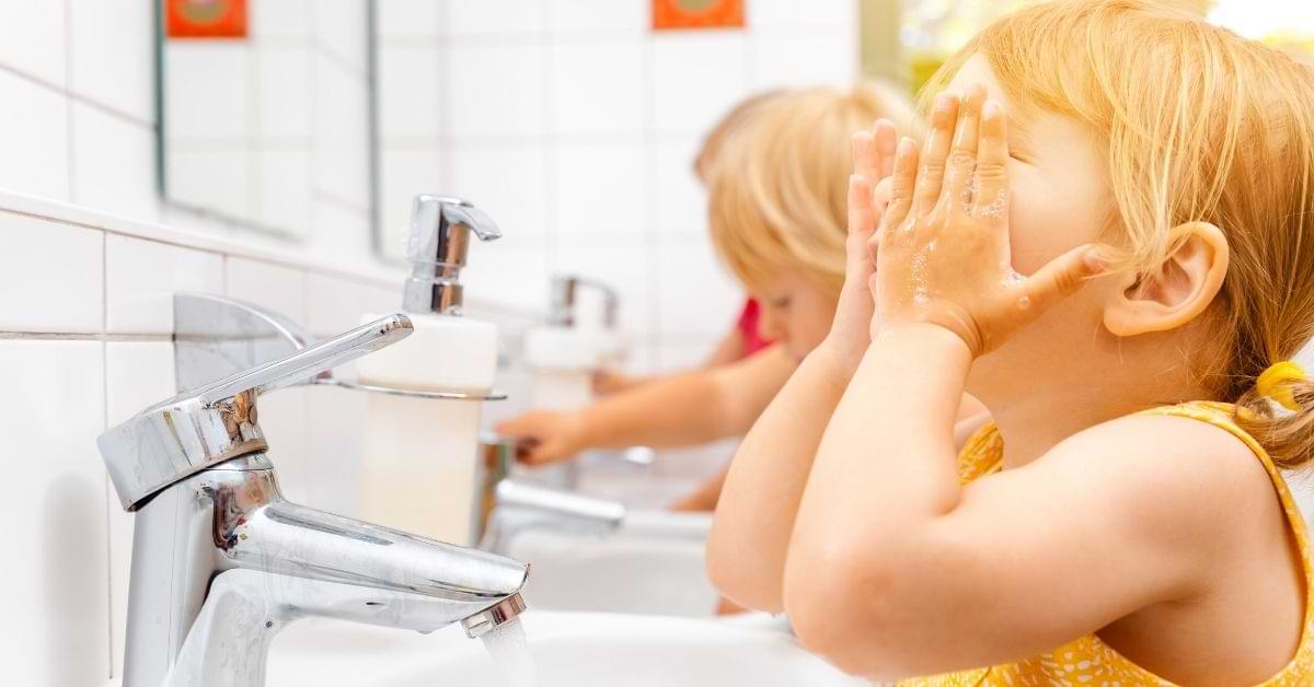 11 Effective Tips on How to Teach Self Help Skills for Toddlers -